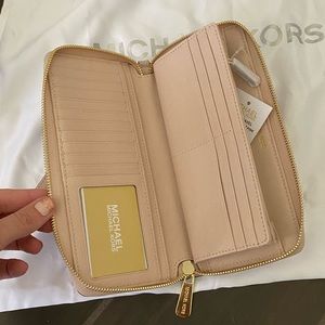 Michael Kor’s Wallet